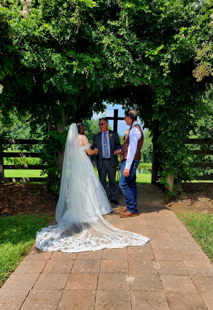 The Barn at Blueberry Hill a locally owned wedding venue in Elkin, NC located close to Winston-Salem and Charlotte with lodging, bartender, DJ for a weekend wedding