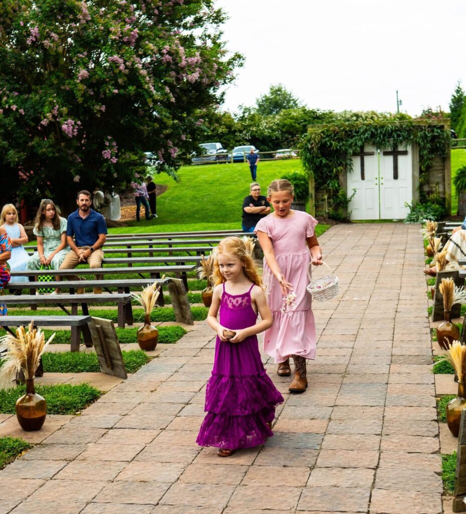 NC locally owned wedding venue located near Charlotte and Winston-Salem offering onsite lodging, wedding planning, DJ and bartender