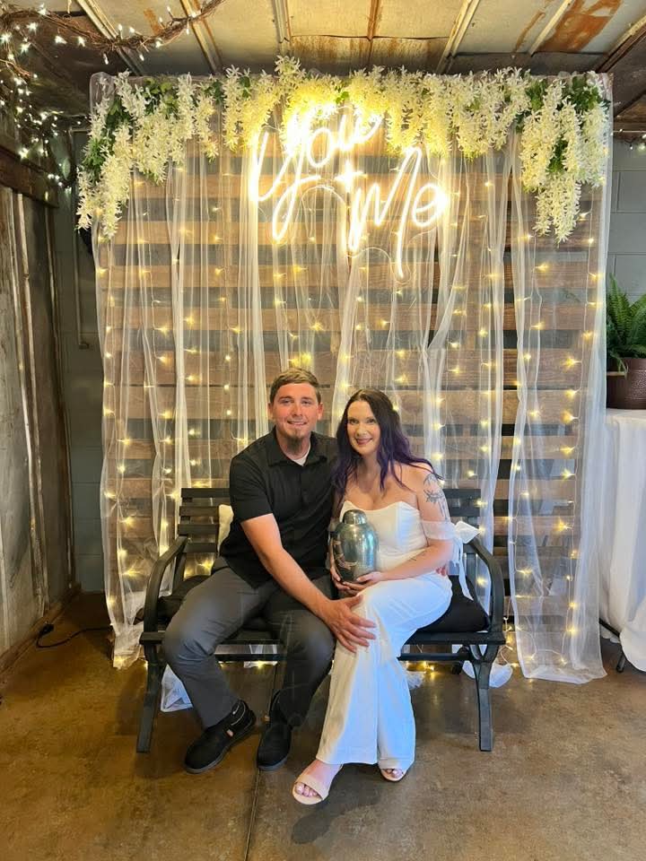 NC locally owned wedding venue located near Charlotte and Winston-Salem offering onsite lodging, wedding planning, DJ and bartender